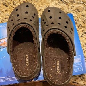 Men’s crocs